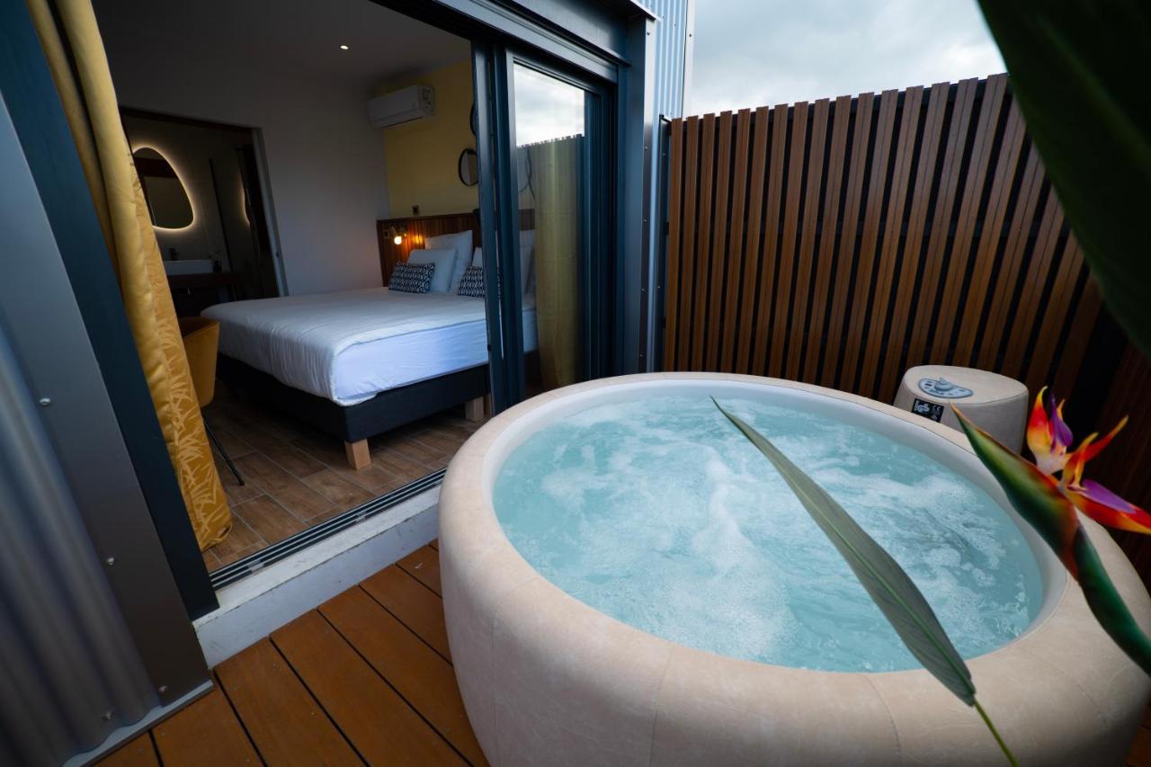 Maison Le Patio Jacuzzi سان دوني المظهر الخارجي الصورة